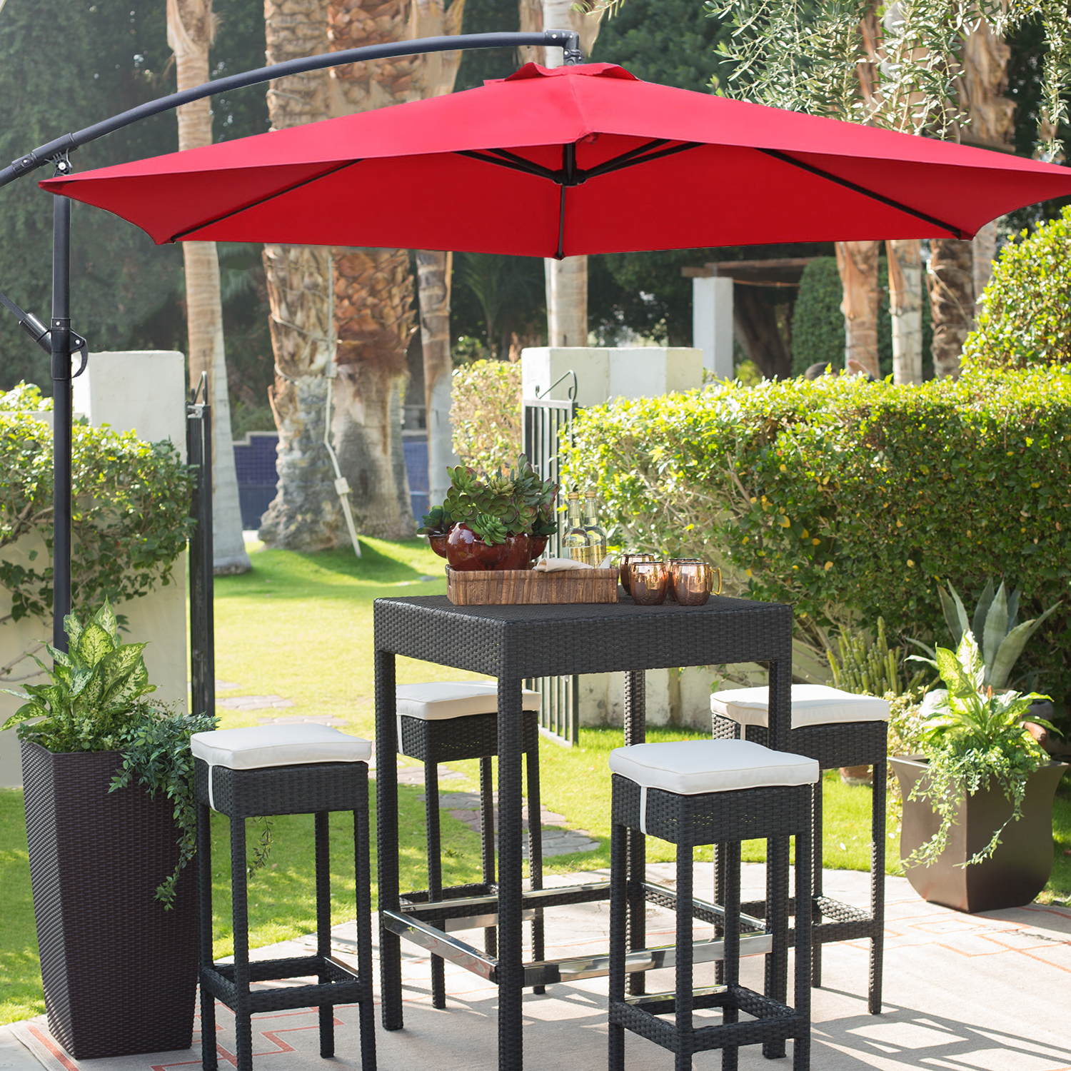 How to choose the right outdoor umbrella