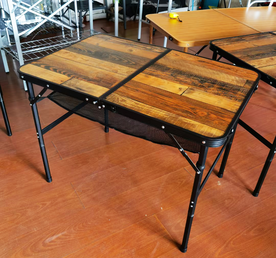 Why do many people choose to use MDF as the picnic camping folding table top?